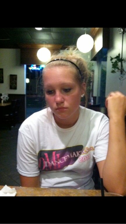 Tweeting to you live the daily problems of McKenna Thompson