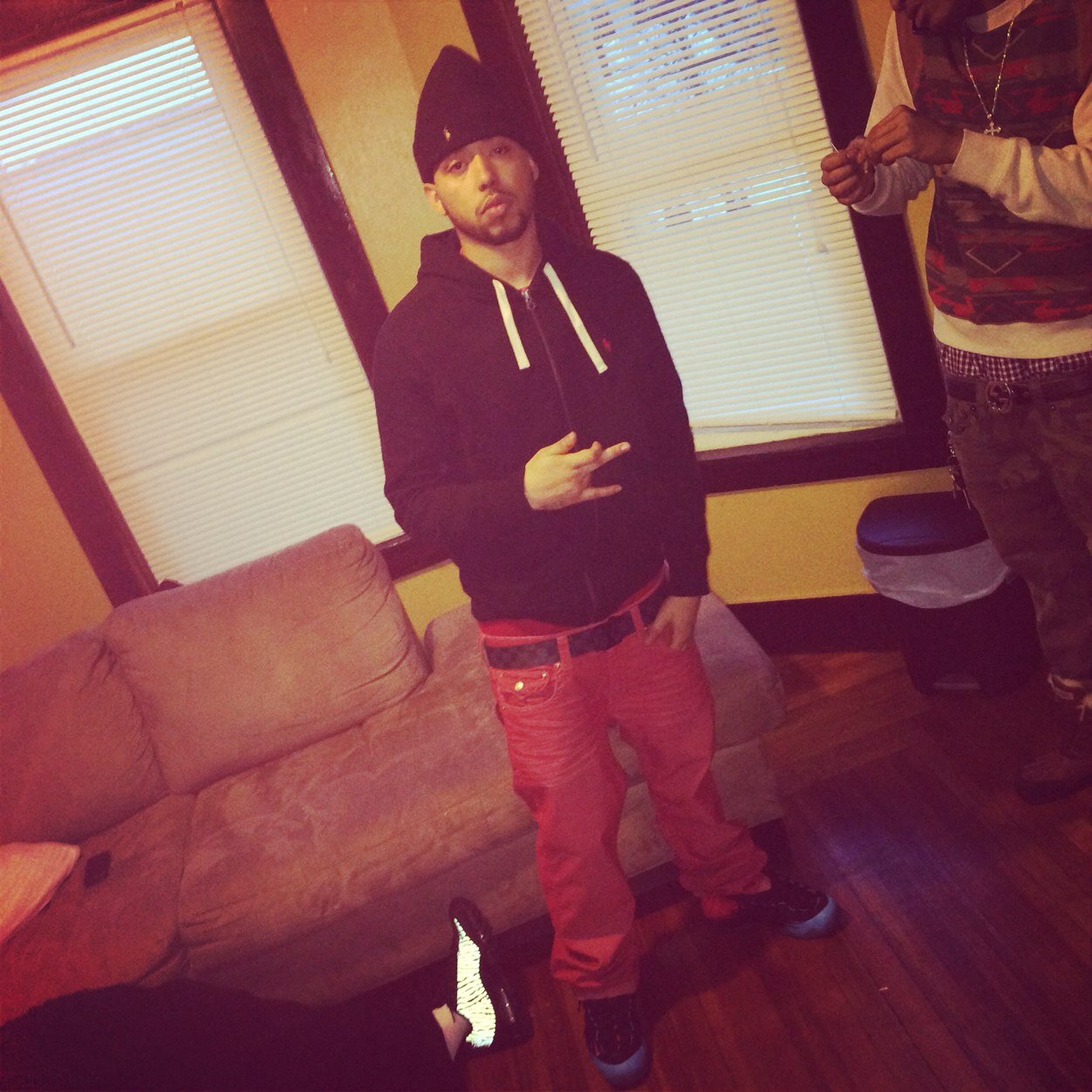 Bundles18's profile picture. just a young man tryin to make it in a world full of evil... cut from a different cloth. #lakernation