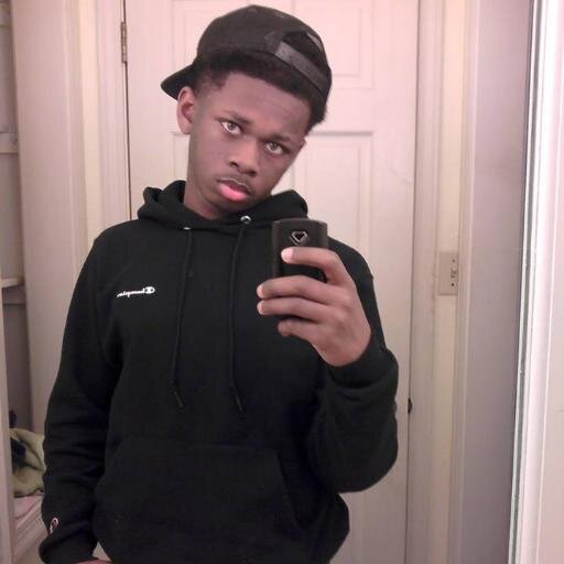 FOOTBALL IS LIFE . DONT TAKE MY KINDNESS AS WEAKNESS BIT. 30% NICE 70% STR8 SAVAGE.!! #LAMRON.! #TEAMVIKES
