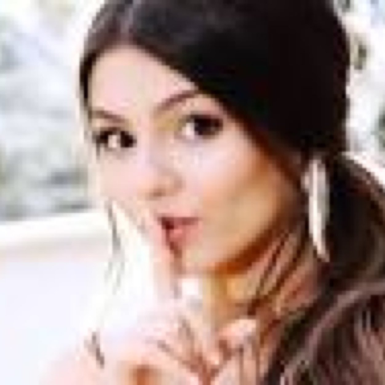 bandrewow's profile picture. 