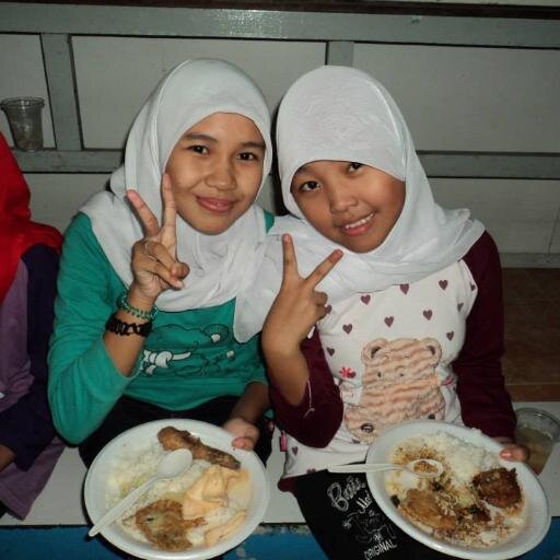 Smga LuLUS 100%
Ini twitter yg ke dua.
Twitter pertama @Dhinipermata_yanti
Follow oke ;)