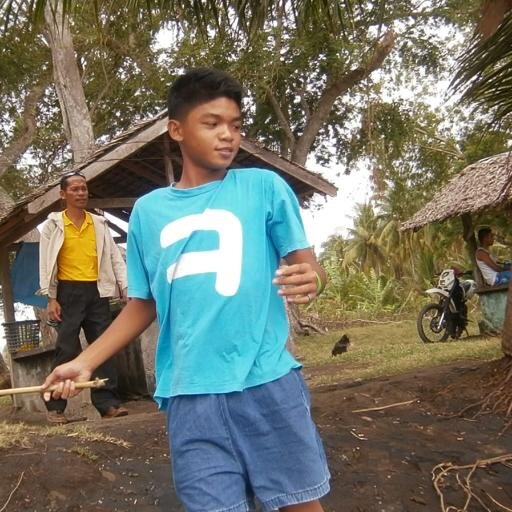 Posterized12's profile picture. servant of all