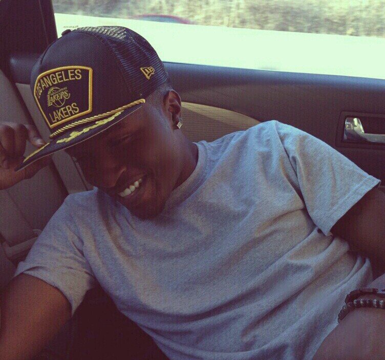 J_Writes's profile picture. #Singer#Songwriter #Virgo #teamChocolate #standOutblend In ..@J_writes on IG