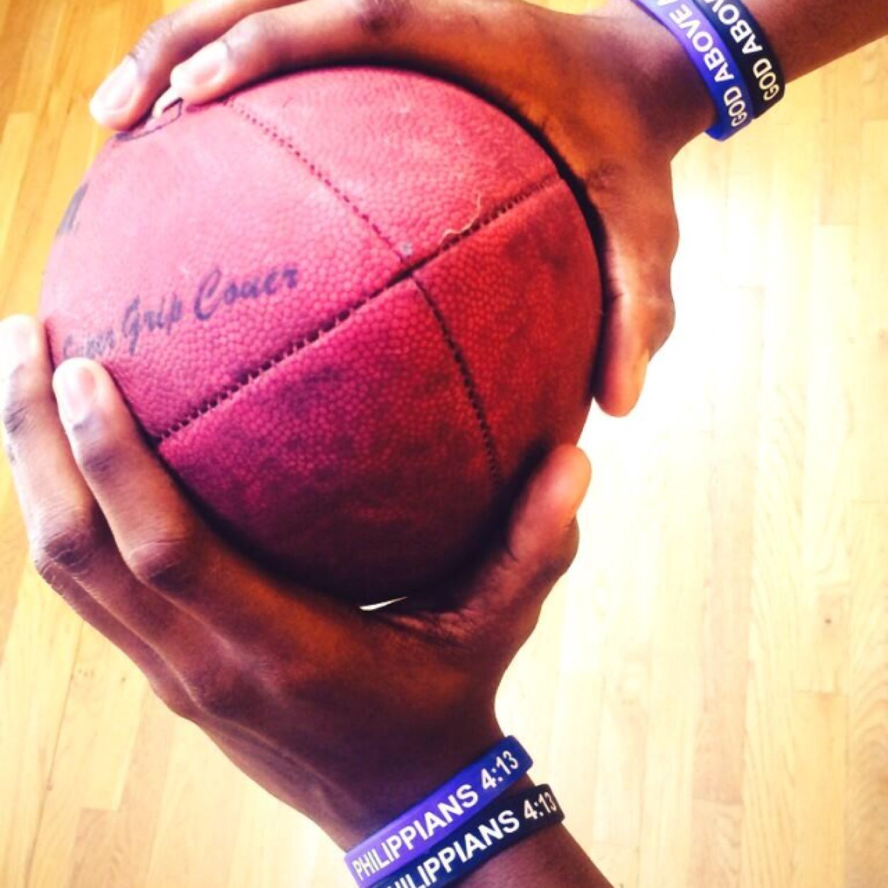Tweets for Christian athletes. All glory to God.