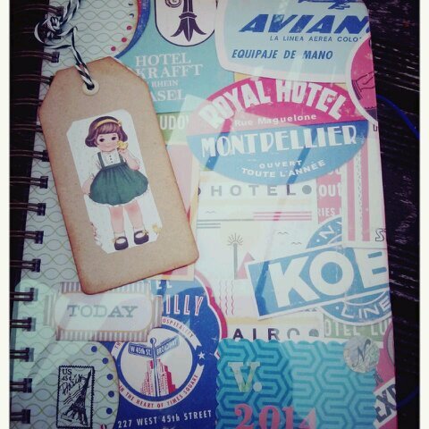 ELRINCONDENORA's profile picture. Agendas y libretas de scrapbooking, detalles y tesoros de papel. Un packaging de ilusión.
Pulseras y colgantes para ti o para tus regalos.