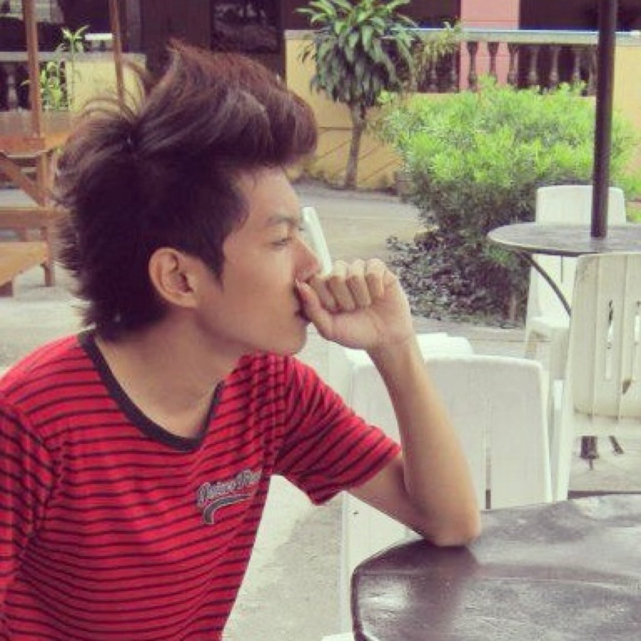 AndiePewds's profile picture. 