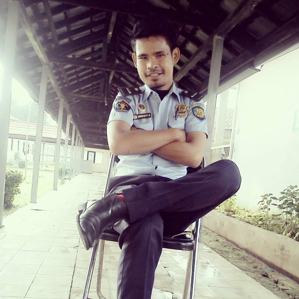 ♥Jesus4ever :: PrisonGuard :: Mancunian :: nomor 6 dari kanan,dari kiri juga boleh :D