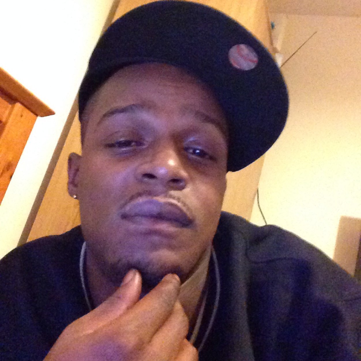 Stayin fit and healty! Nowadayz the good dies young. U/A management / C.E.O
Instagram//sirmitch3ll