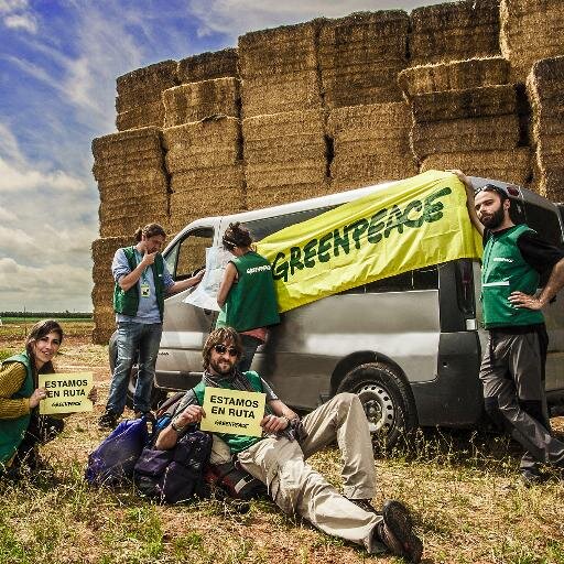 Equipo de Diálogo Directo de @greenpeace_esp              Teñimos las calles de verde ¿tienes un minuto?