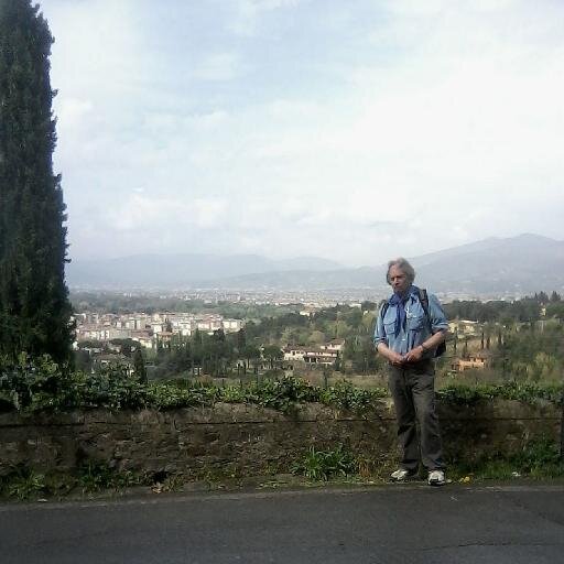 Wayside wanderer in Tuscan. The Genius Loci of ancient footpaths.