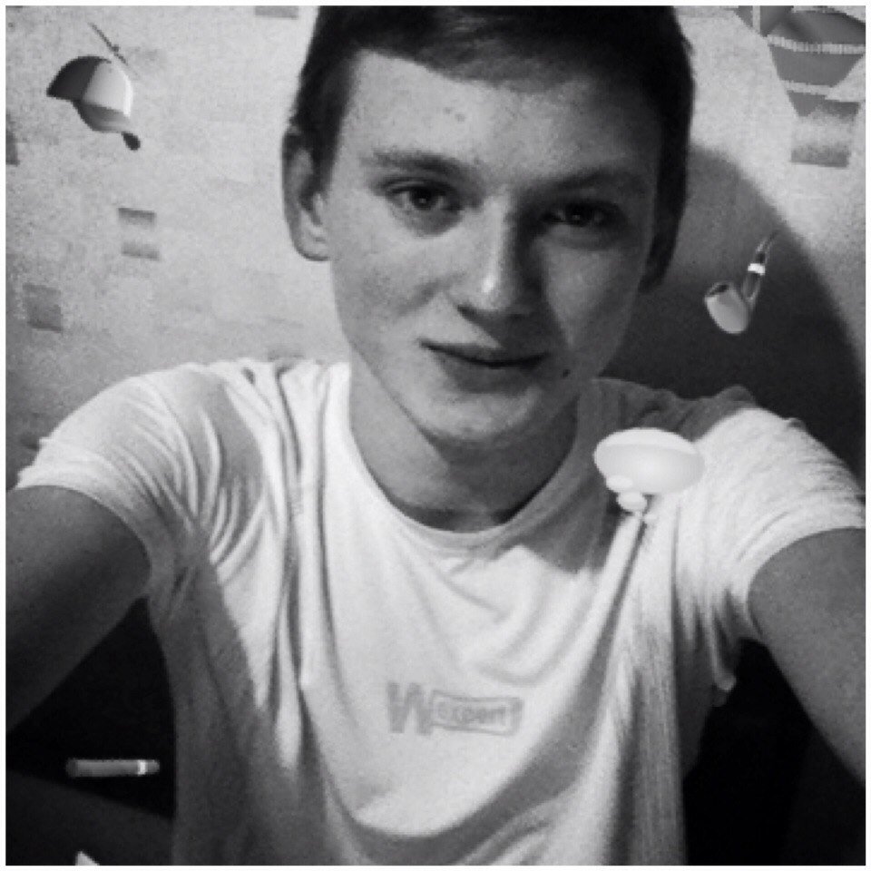 Russian Popular Bloger.17 years, Beautiful Boy. Nature Boy,Состою в #MediaSquad Follow me baby. #followback
#ЧитайМеняАЯТебя