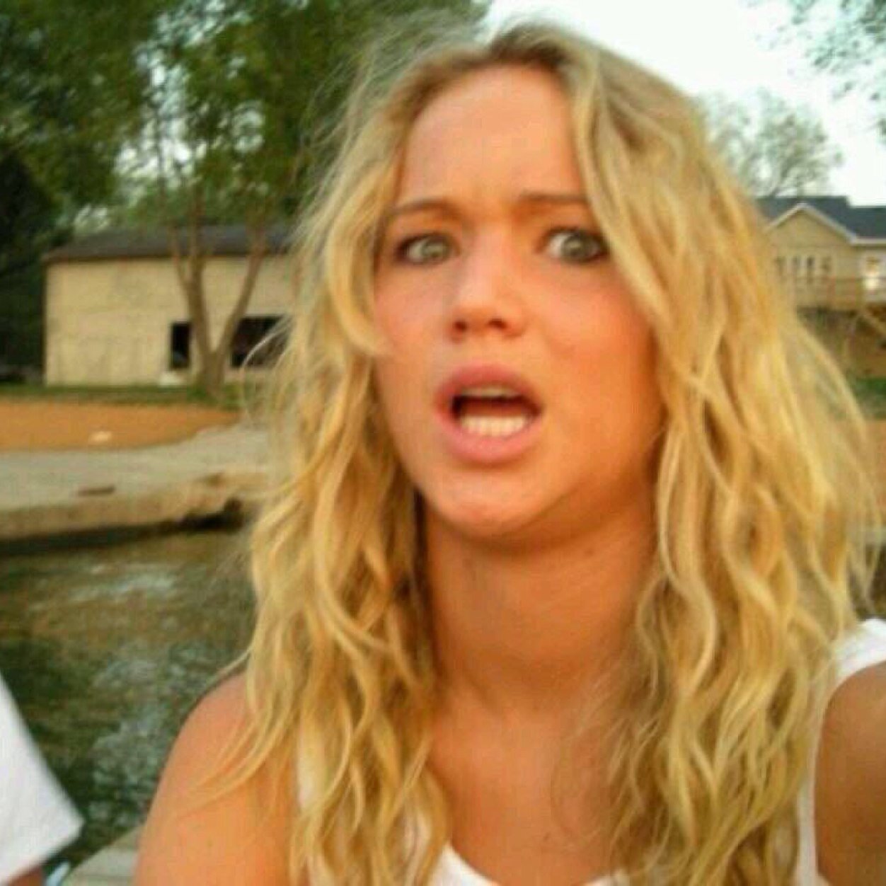 JEN IS QUEEN AND I WORSHIP HER ARMPIT VAGINAS. Just your regular TV and book addict with a hint of fangirl