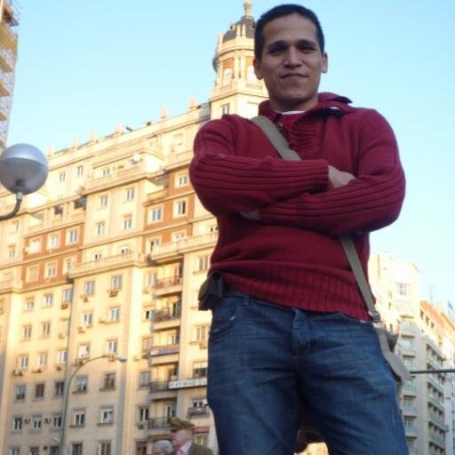 Profesional de Ing. de Sistemas y dedicado a la consultoria SAP.
Me encanta ceviche y montar  bicicleta.