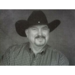 TULSAKARAOKE's profile picture. by day manager of auto repair shop, by night owner operator of extreme karaoke co.