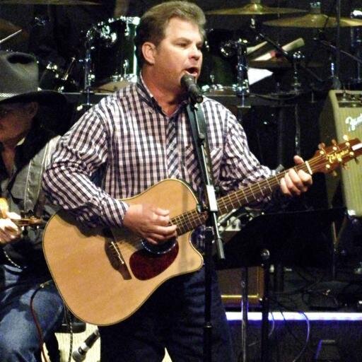 I live in Northwest Florida. I write & perform original country music. My album, SOMEPLACE I'D RATHER BE, is available on ITUNES, AMAZON, SPOTIFY & TATE MUSIC.