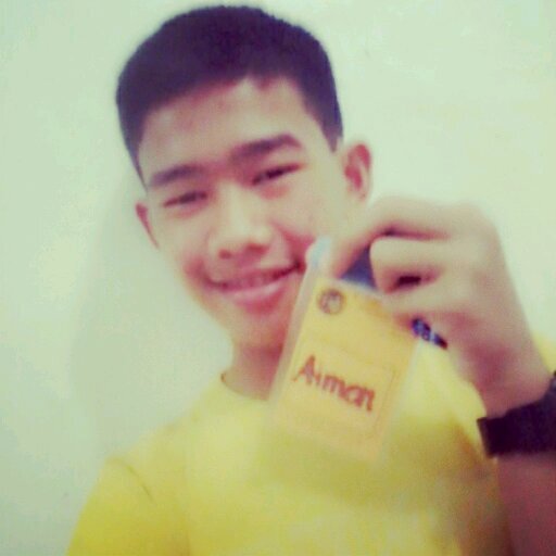 I want to have many friends so pls follow me ^_^