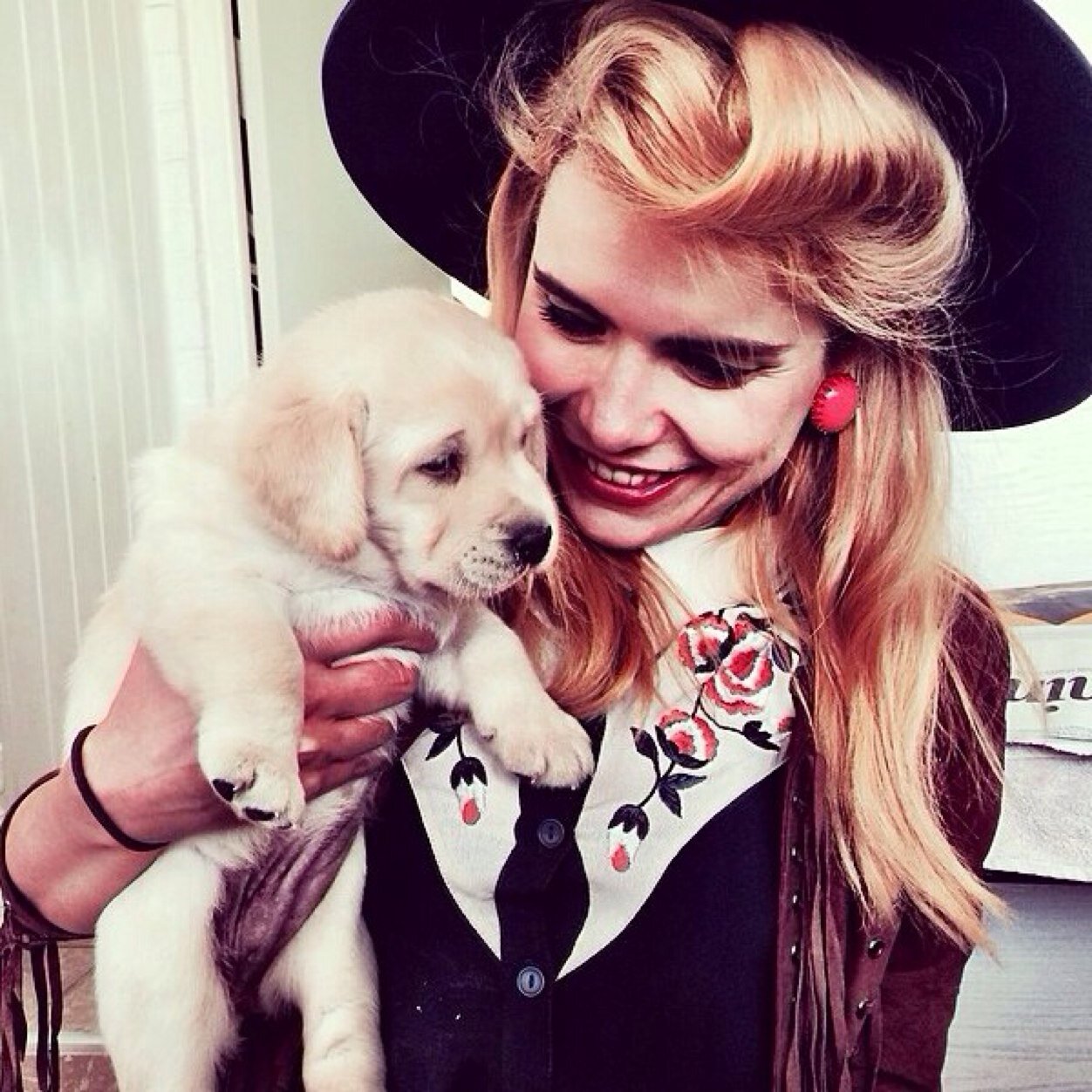 FallToPaloma's profile picture. Religiously addicted to paloma faith! 
              Forever faithful