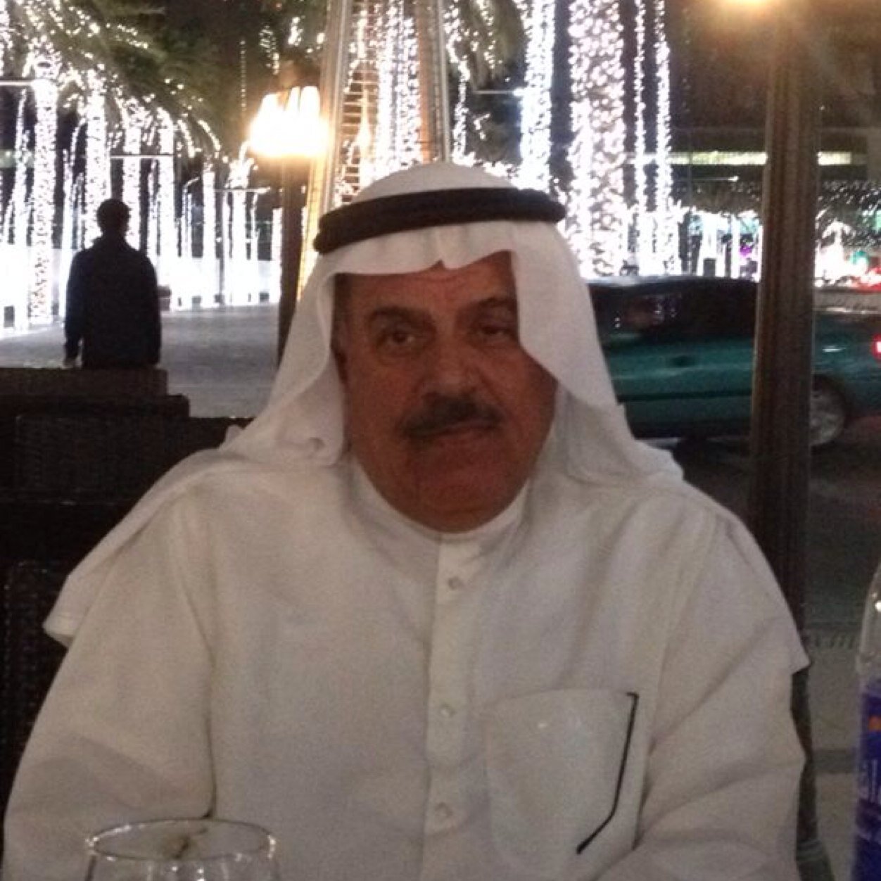اتق شر من احسنت اليه