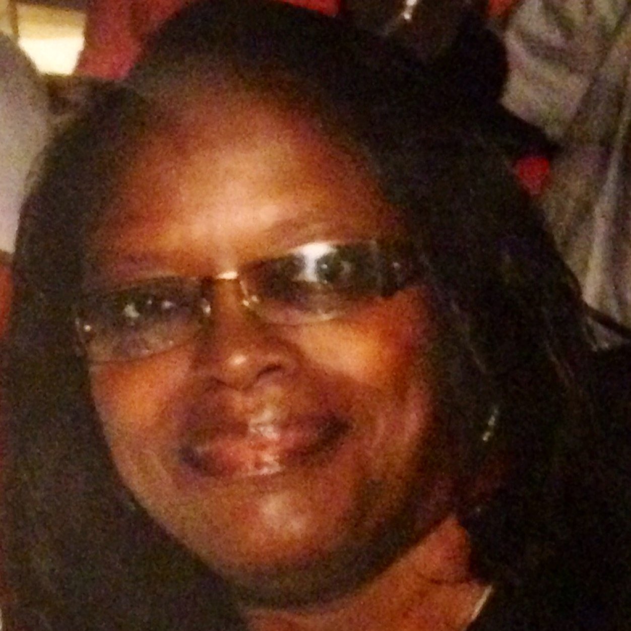 lizzismallwood's profile picture. 