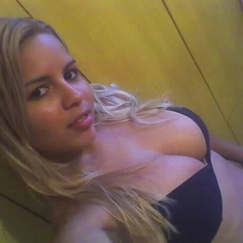 Amores me sigam e deixe seus whatsaps ,bjs