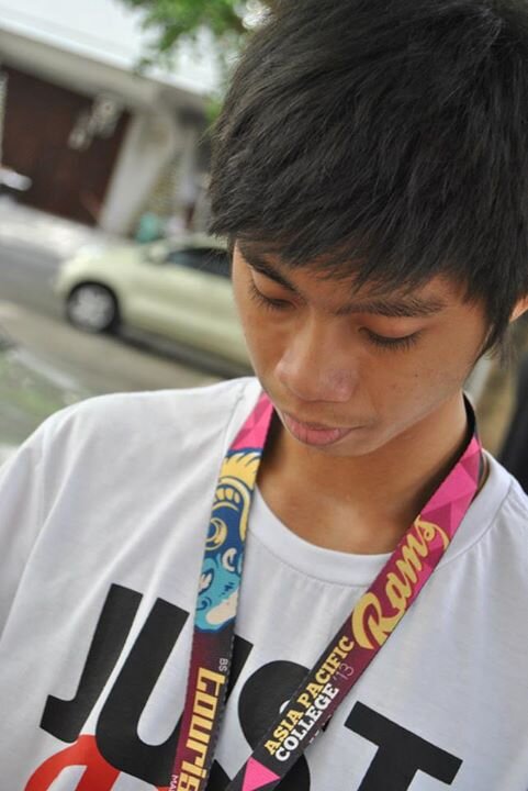 APCian | Mabait lang akong tignan,Im just good looking | Nang uulol