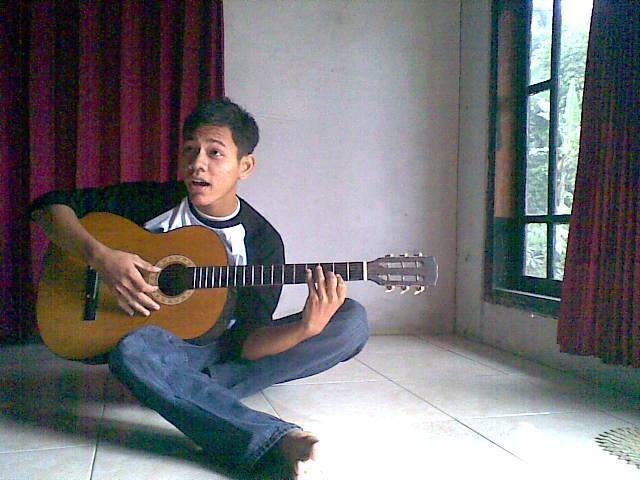 Tanggal lahir : 22 Juni 1997
Agama : Islam
Alamat : Badamita Rt 05 Rw 02
 Kecamatan :Rakit
 Kabupaten : Banjarnegara
 saya hanya ingin semua baik baik saja