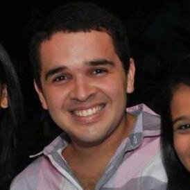 ᕽ O que você tem, todo mundo pode ter. Mas o que você é, ninguém pode ser.