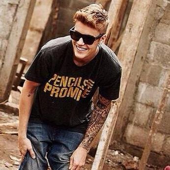 ♛ ♛ ♛ Justin Bieber ♛ ♛ ♛