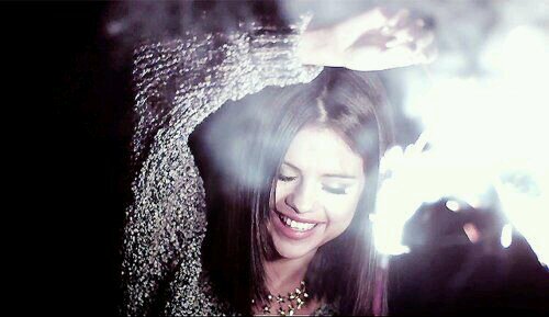 Selenaohpickles's profile picture. comiendo