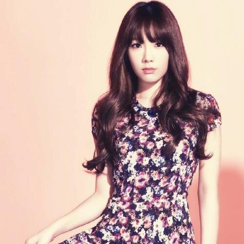 อันยอง..Kim Tae-yeon ฉันน่ารักและขี้เล่น
ฉันมีตำแหน่งหัวหน้าวง และนักร้องเสียงหลัก ฉันเกรียนที่สุดในกลุ่ม ฟอลกันเข้ามาเยอะๆนคะ