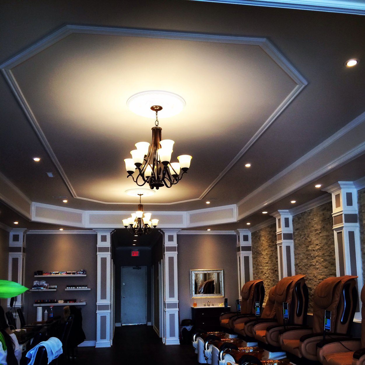 brand new nail salon just open great hygiene, beautifully decor, and friendly staff. come and see for urself