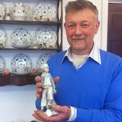 Knap_Interiors's profile picture. Knaphill Interiors - 
Our Great Little #Vintage 'Pop Up' Shop on Anchor Hill.
Please Come and Visit Us!