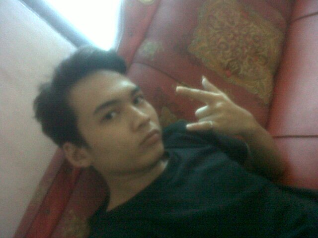 Email....Nandanx@axis.balckberry.com....      pin:29401AC1.                     083808800294.       SINGLE