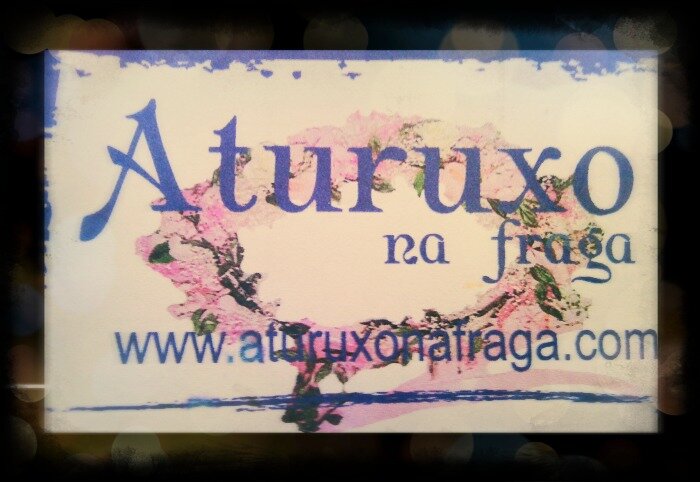Profesionales especialistas en artesanía floral tiaras y complementos.