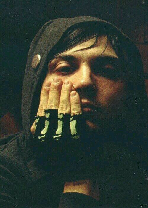 #30STM#MCR#GREEN DAY #AA #BVB #BMTH #Nirvana #Rammstein #TPR #supernatural братец-@rock_am_fav98 МУЖЕНЁК-@katja_o ХОЗЯИН-@Sveta_Micheeva МАТЬ-@Edinorog_Jareda