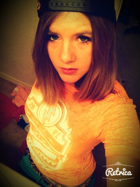 girlsdiptoo707_'s profile picture. Dipper, Mechanic, Lesbian, Love to bake, Country gal, Single, Writer.