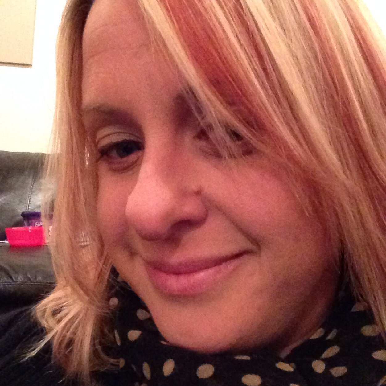 kazcoombes's profile picture. 