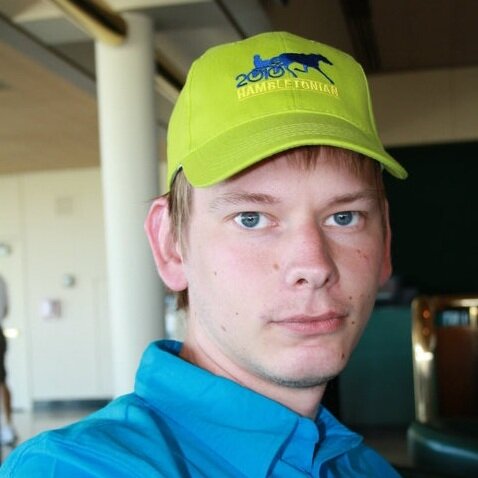 jadegnes's profile picture. Det går mest i travsport.