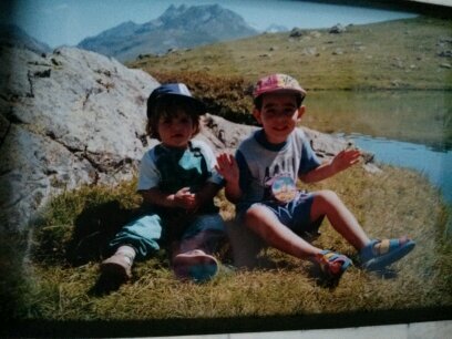 AndresAzorin's profile picture. I need your love like the flowers need the sun.