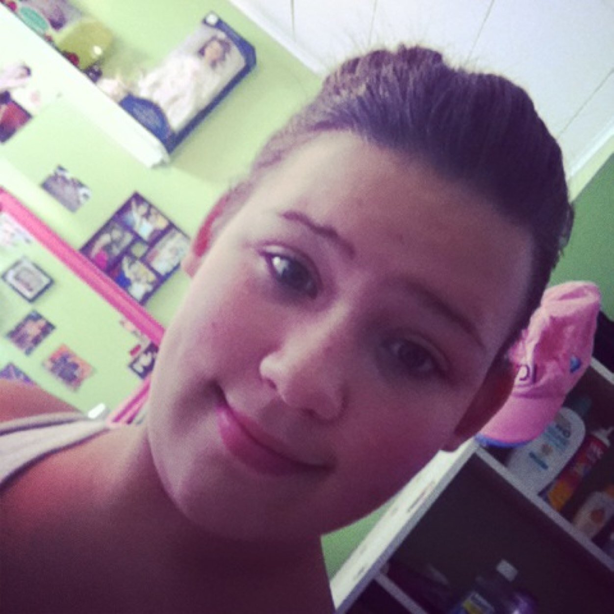 Kiarakitkat's profile picture. Hi my name is kiara green i LOVE marianas trench they are my FAVORITE band. I love to dance and listen to marianas trench. So please follow me:)