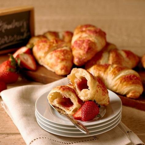 iamcroissant's profile picture. Est. in 1997 in Marseille, France, confectioner of the No.1 #Croissant in America! Perfect balance, flavor, & texture using the highest quality ingredients!