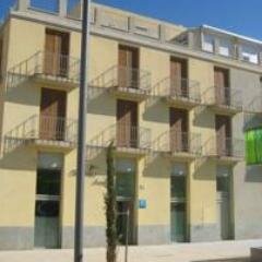 Alojamiento con encanto muy céntrico con vistas al Barrio del Foro Romano y al Molinete. Teléfono: +34 968500042 http://t.co/QN1BE5qicx