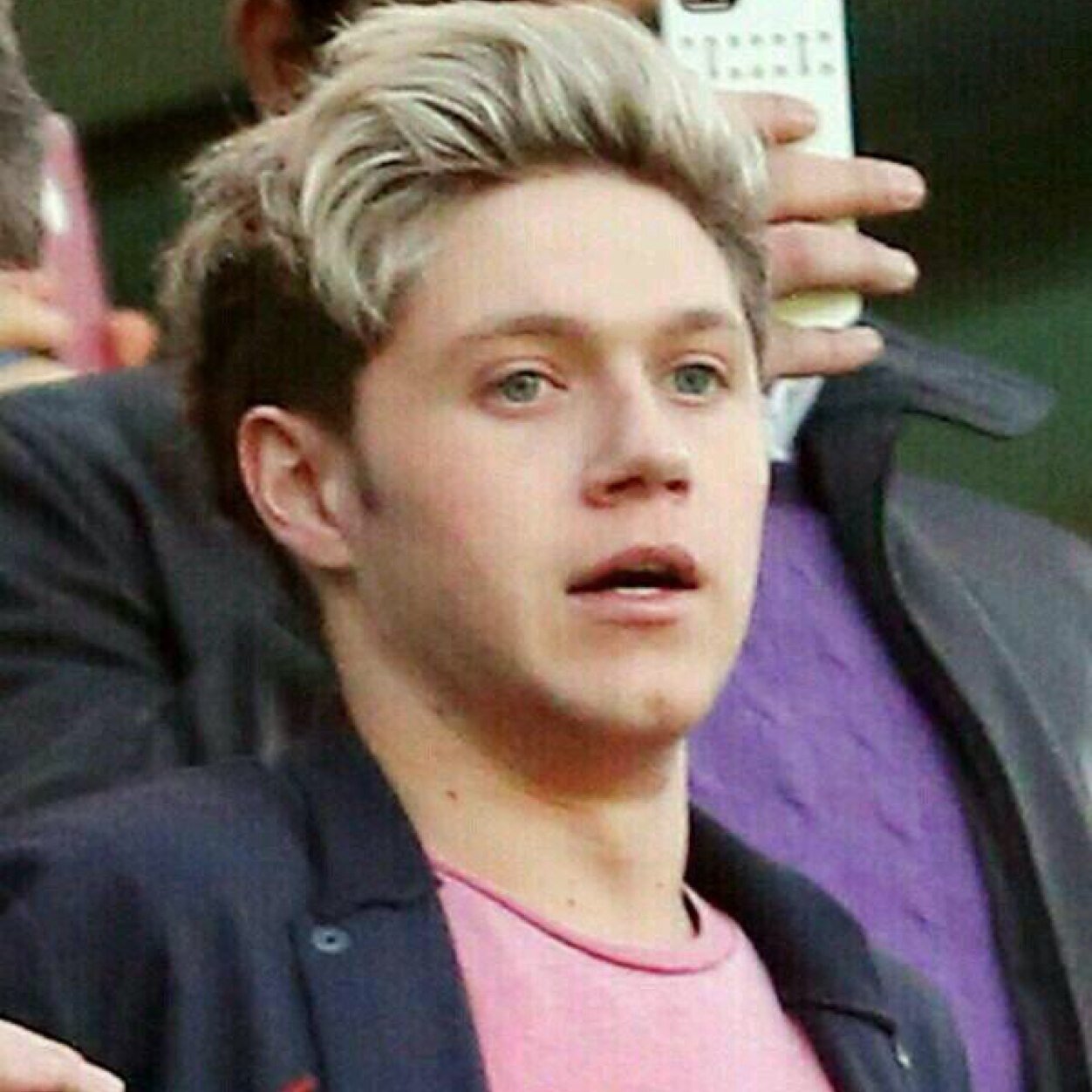 Hiii!! This is a free follow, don't follow this account. Please follow @smokin_zayn! I follow back!! (If I already follow you I just love you haha) Xx