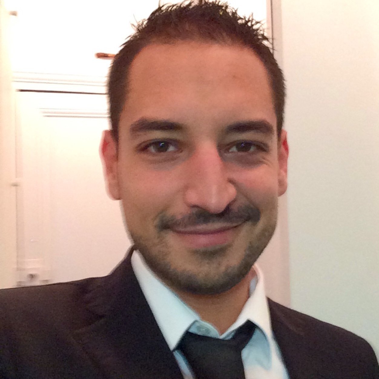 pascal_h2g's profile picture. Responsable de la boutique Orange de Villiers en Bière.