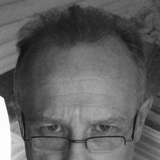 Marketing strategist, tech industry follower, data junkie, photographer, small-business advocate and graduate of Unseen University.
#strategy #business