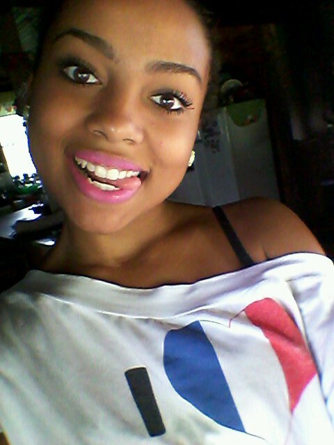 Te apertar contra oo peeito ee poder sentir mais foorte ' oh pulsar do teu ,do meeu Coração s2
-- @luansantana -- EU TE VIIVO '