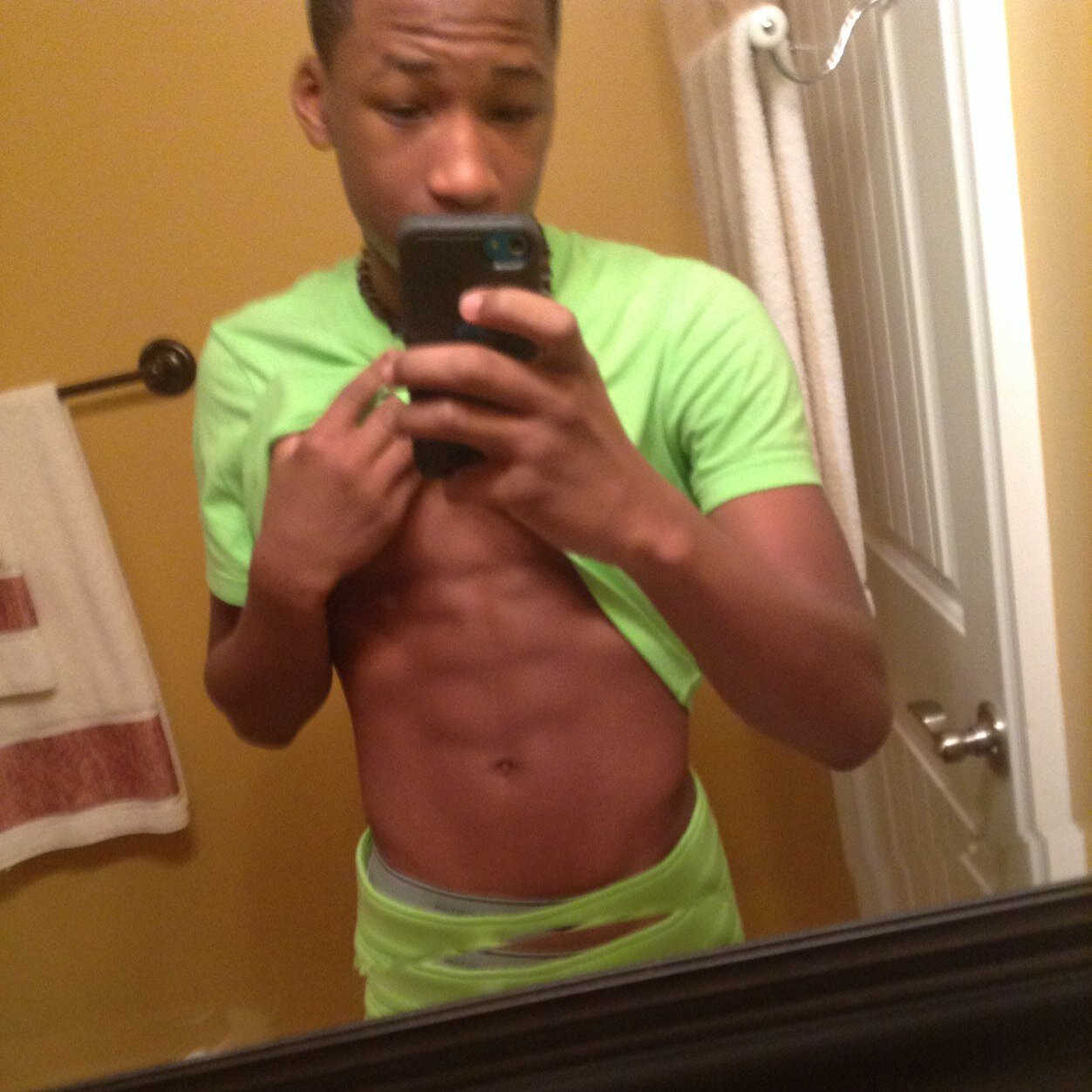 Awesomekiq's profile picture. 