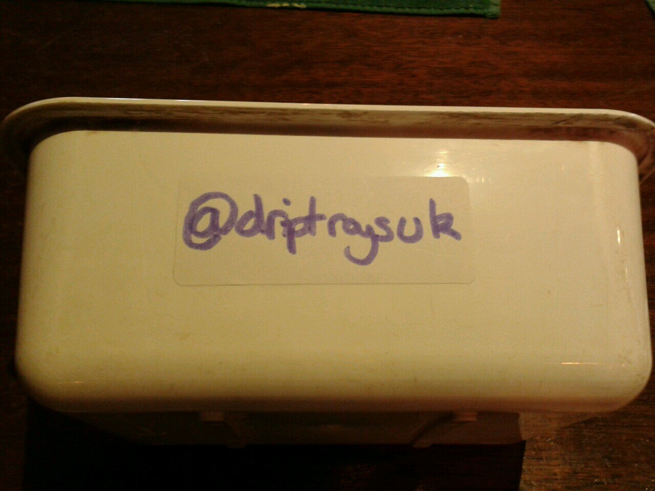 driptraysuk's profile picture. Was once described as cute by a prostitute. United's official driptray provider. Has sung Don't Look Back in Anger with Robbie Keane.