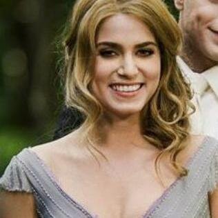 EnticeMeRosalie's profile picture. Life is always risky when you're a vampire, but is it really life when your heart doesn't beat? || Wife to Emmett & part of the Olympic Coven