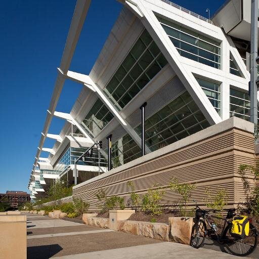 A Gold & Platinum LEED(R) certificated convention center with 313,000 exhibit space, 31,610sf Spirit of Pgh Ballroom, and 53 mtg rms in Pgh's cultural district.